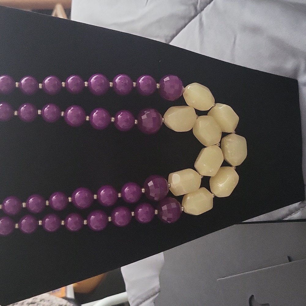 Hush necklace set